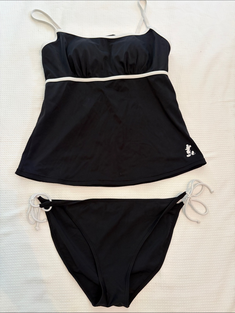 Walt Disney Black Tankini Set with White Trim top size 2X,bottom size XL